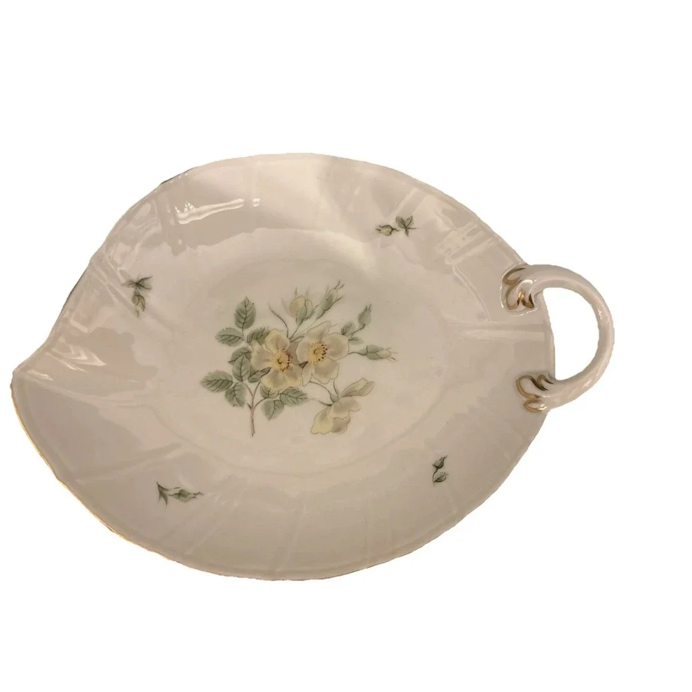RARE Vintage Floral Leaf Dish By‎ Bing And Grondahl